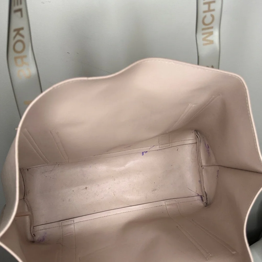 Michael Kors | Dusty Rose Tote Bag - Picture 3 of 16